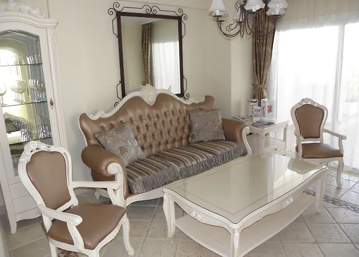 Flamingo Suites Boutique Hotel