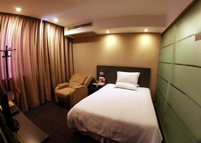 Greentree Inn Wenzhou Lucheng Xiaonanmen Express Hotel