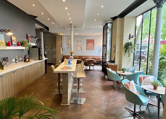 Grand Hotel Clichy Paris - Boutique Hotel