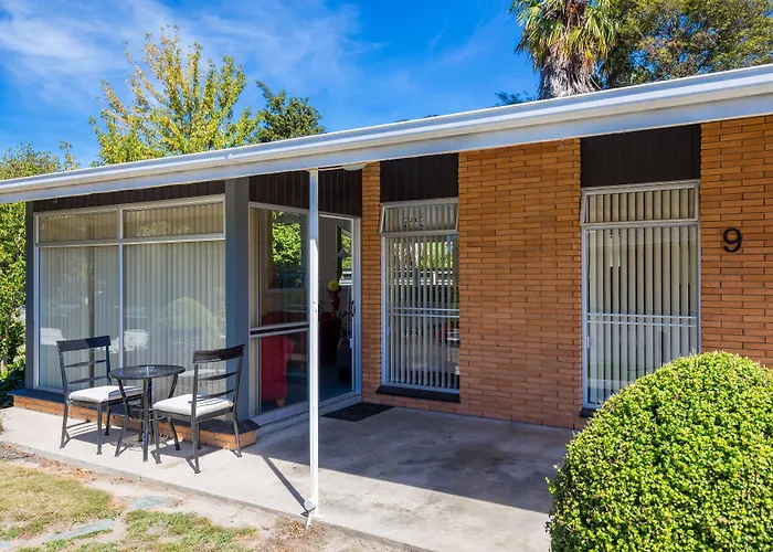 Middle Park Motel