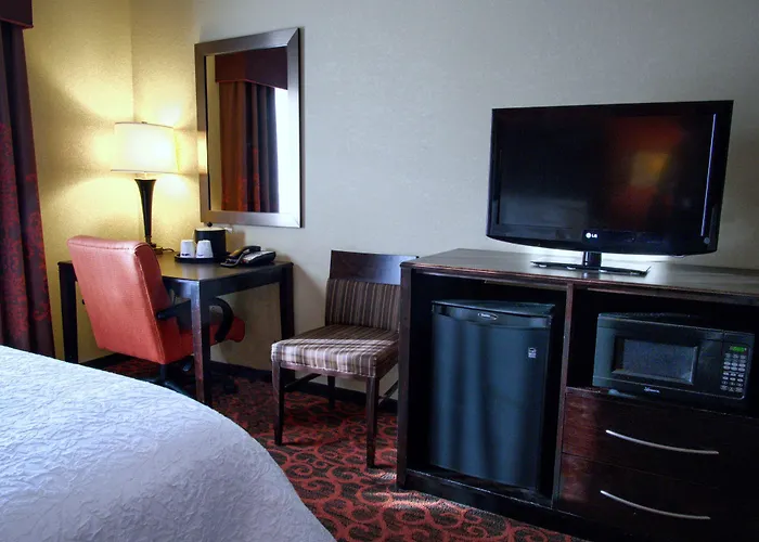 Hampton Inn & Suites Elk City