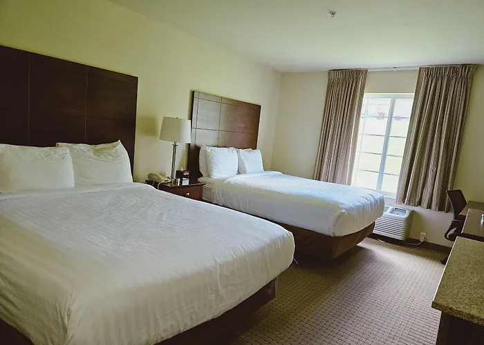 Cobblestone Inn & Suites - Bloomfield