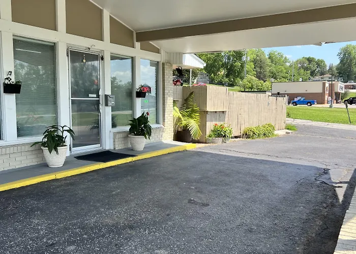 Capri Motel