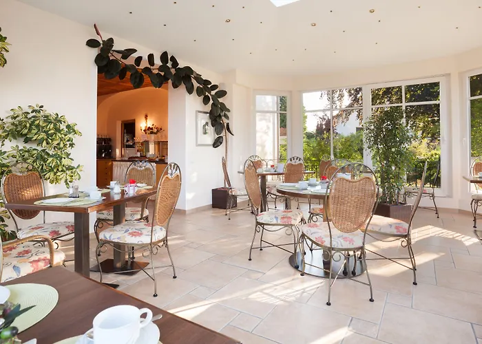 Hotel Schoengarten Garni