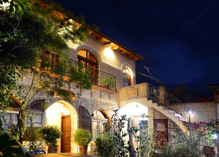 Ganimede Hotel, Galaxidi