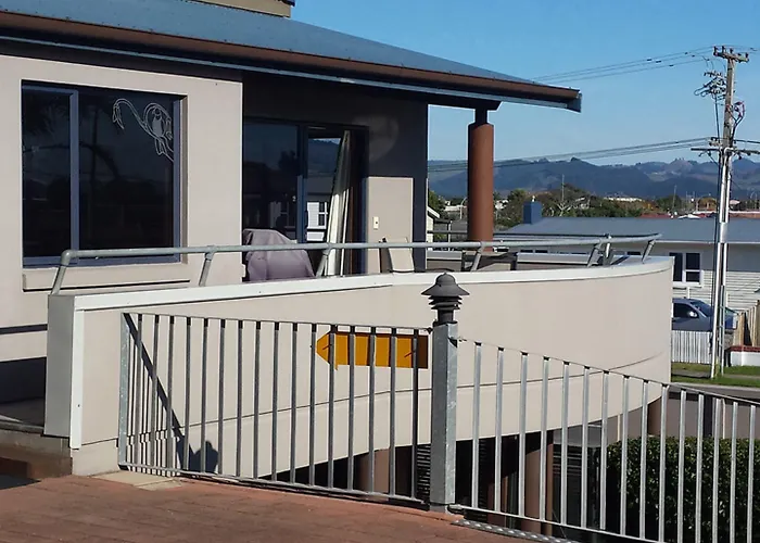 Boatshed Motel Apartments