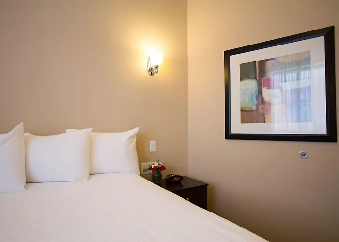 Glenwood Inn & Suites