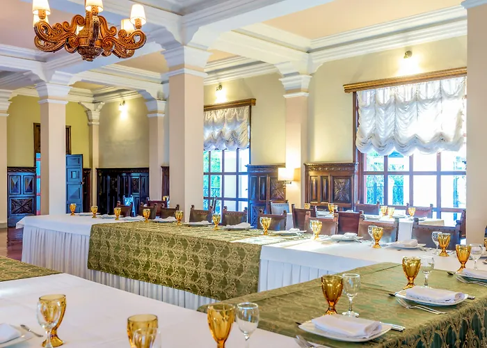 Hotel Dann Monasterio