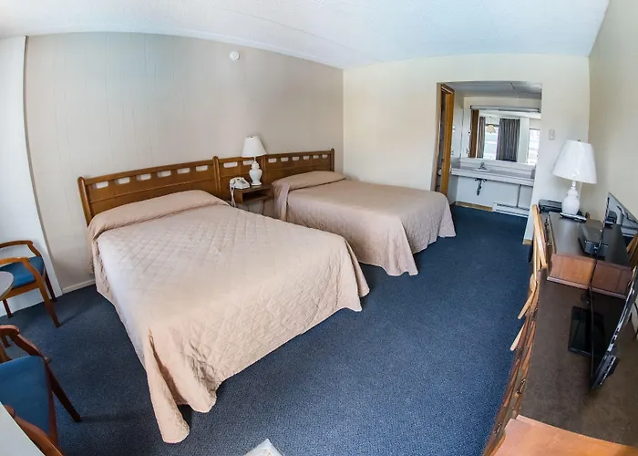 Windjammer Motor Inn