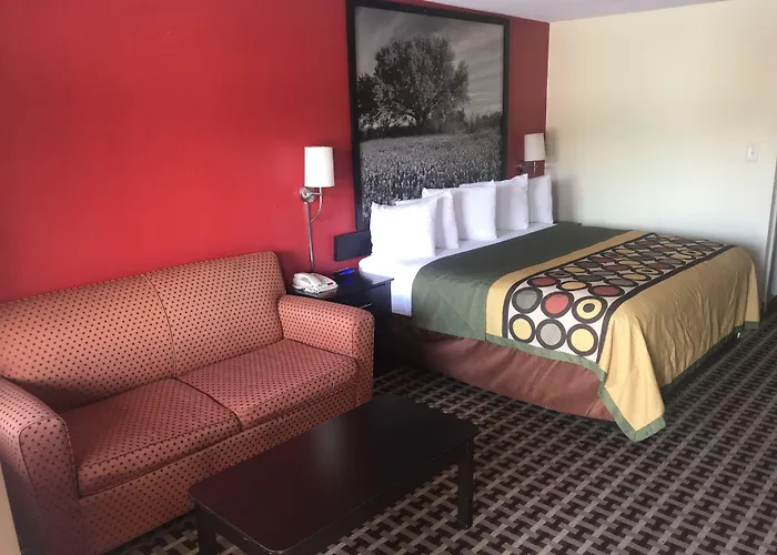 Super 8 By Wyndham Corsicana