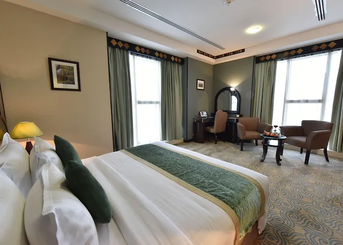 Awaliv Hotel