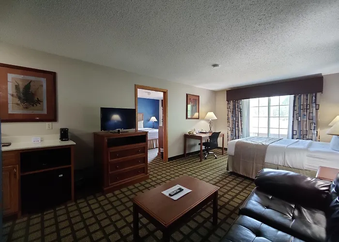 Baymont By Wyndham Albany Mn