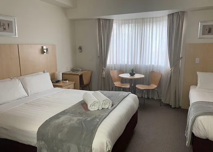 Airport Ascot Motel
