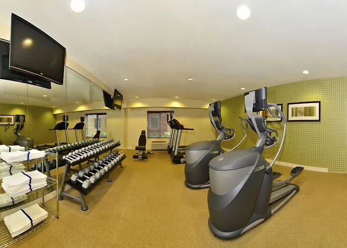 Holiday Inn Express & Suites - Williston By Ihg