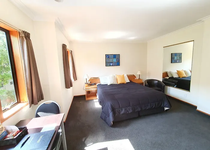 Fitzherbert Castle Motel
