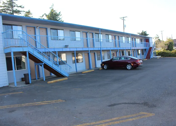Silver Sands Motel