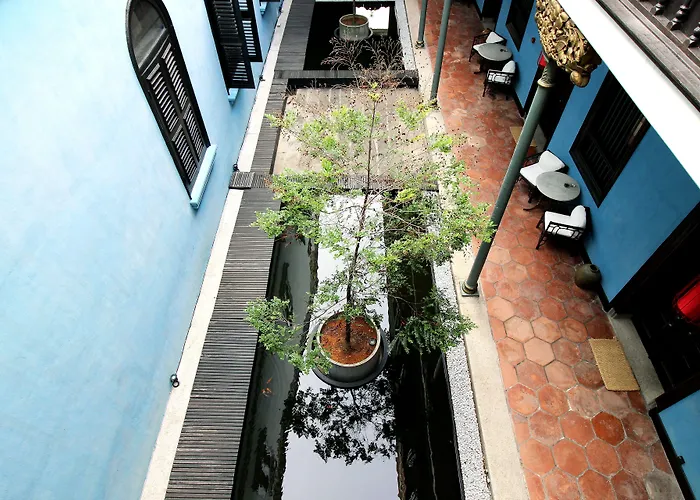 Cheong Fatt Tze - The Blue Mansion