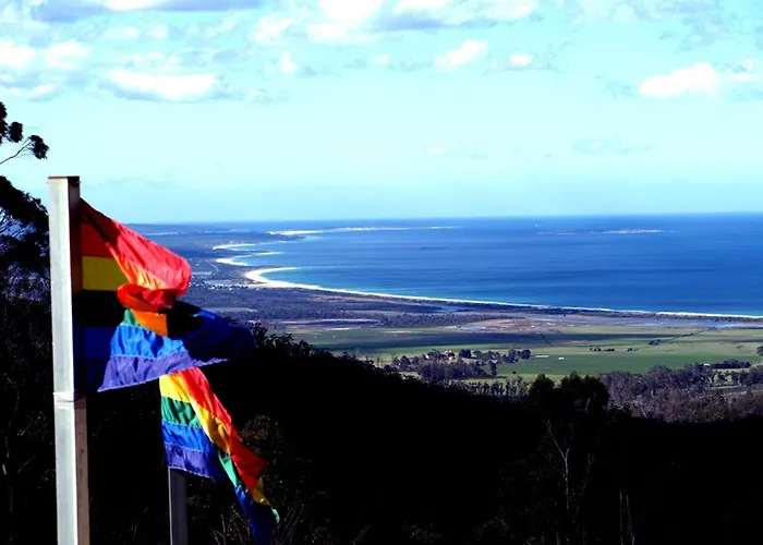 Rainbow Retreat Wilderness Eco Lodge & Cabins