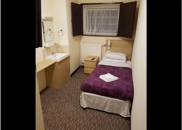 Bridge Guest House