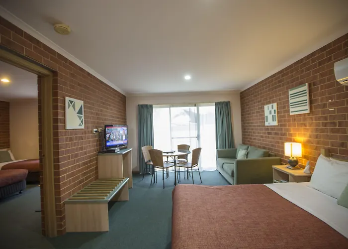 Rose Garden Motel