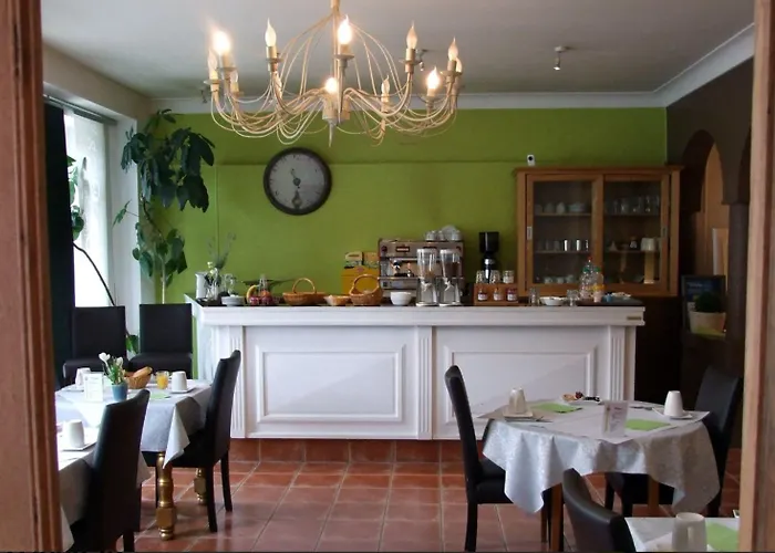 Logis Hotel L'Occitan 2 Etoiles
