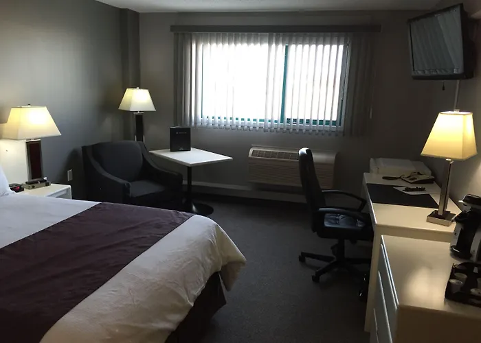 Lakeland Inn Hotel