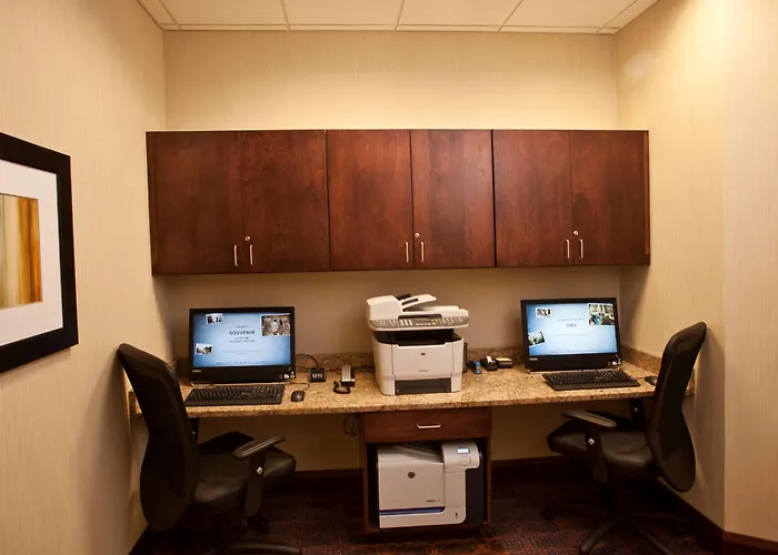 Hampton Inn Marquette-Waterfront