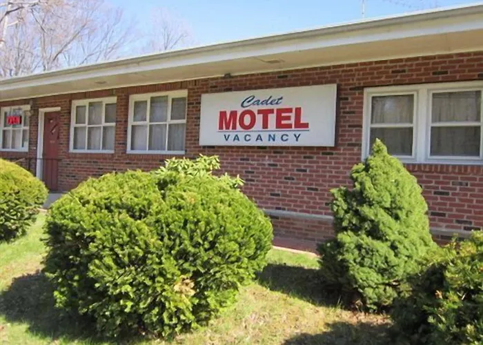 Cadet Motel