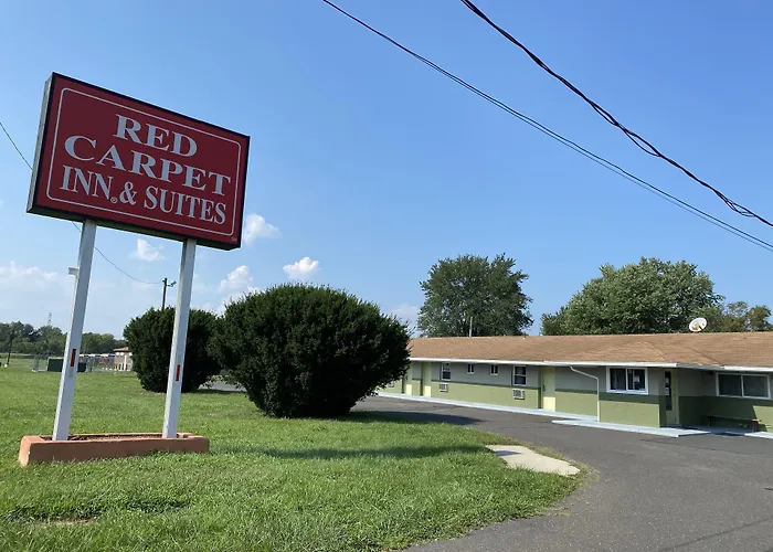 Red Carpet Inn & Suites Wrightstown