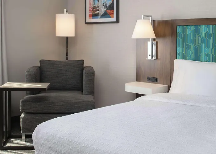 Hampton Inn And Suites Seattle - Airport / 28Th Avenue