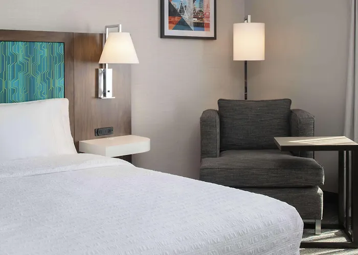 Hampton Inn And Suites Seattle - Airport / 28Th Avenue
