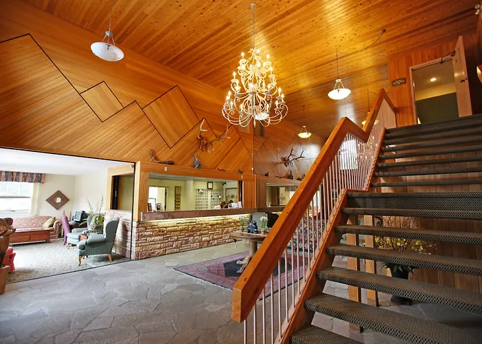 Mountaineer Lodge