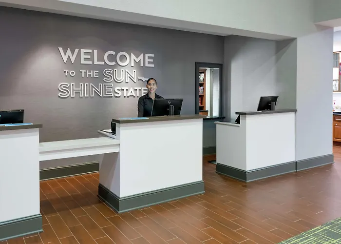 Hampton Inn & Suites Orlando Airport At Gateway Village