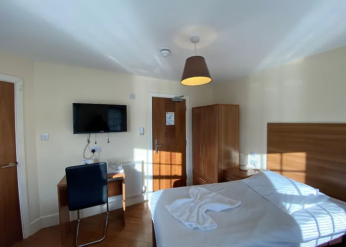 Wendover Arms Hotel