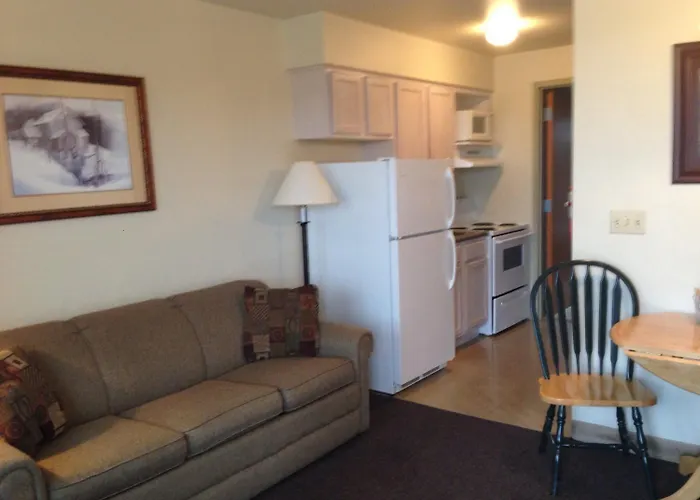 All Suites Inn Budget Host