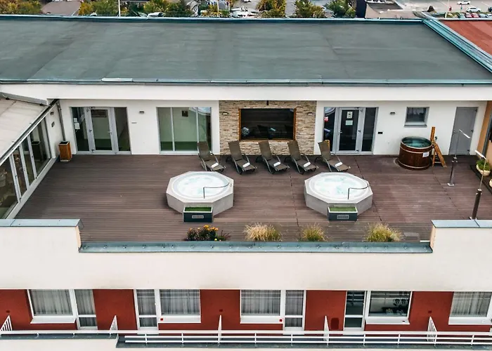 Avanti Hotel