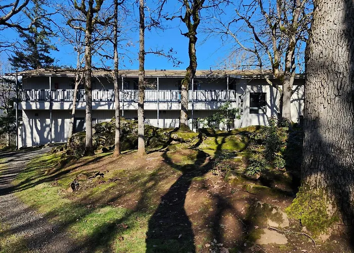 Westcliff Lodge