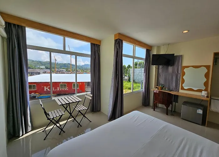 Dwell Phuket Airport Hotel At Naiyang