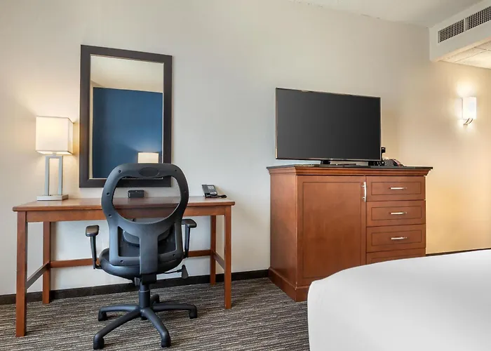 Drury Plaza Hotel Columbia East