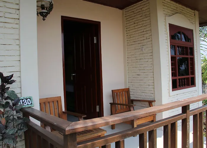 Puri Bunga Beach Cottages