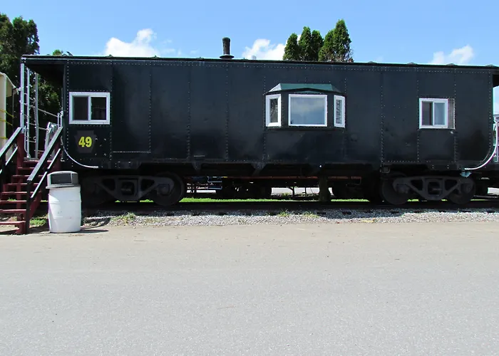 Red Caboose Motel & Restaurant