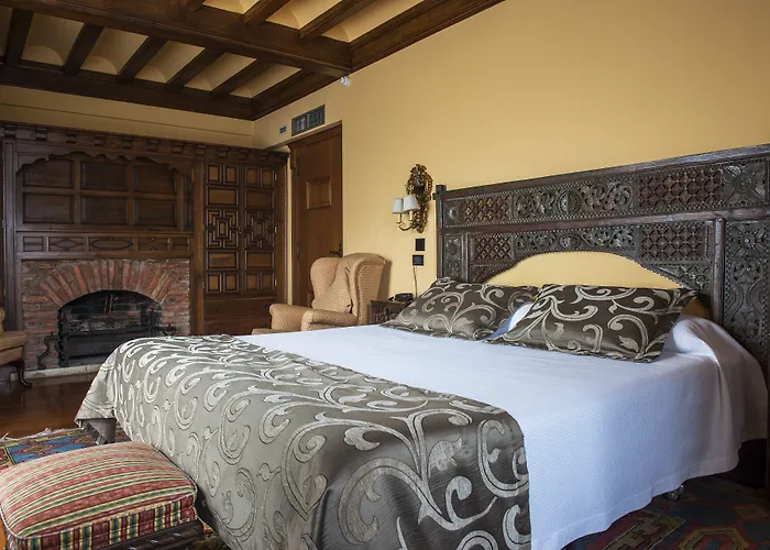 Hotel Castillo El Collado