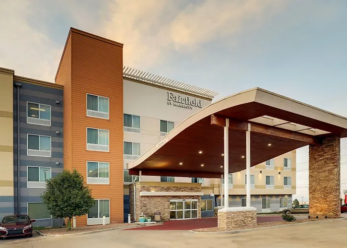 Fairfield Inn And Suites Hutchinson