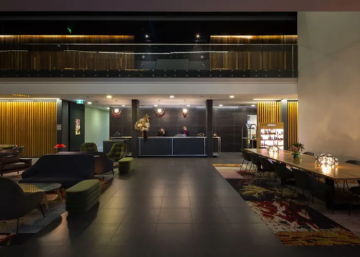 East Hotel And Apartments