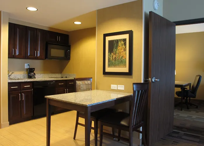 Homewood Suites By Hilton Coralville - Iowa River Landing