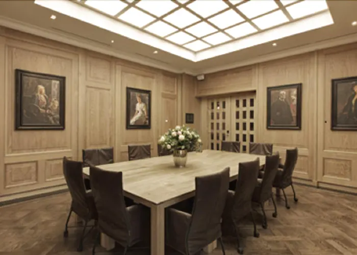 Hotel Dux