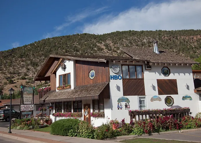 Starlight Lodge