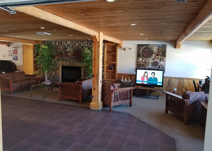 River Canyon Lodge