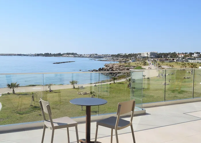 Amphora Hotel