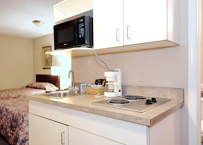 Canadian Motor Inn
